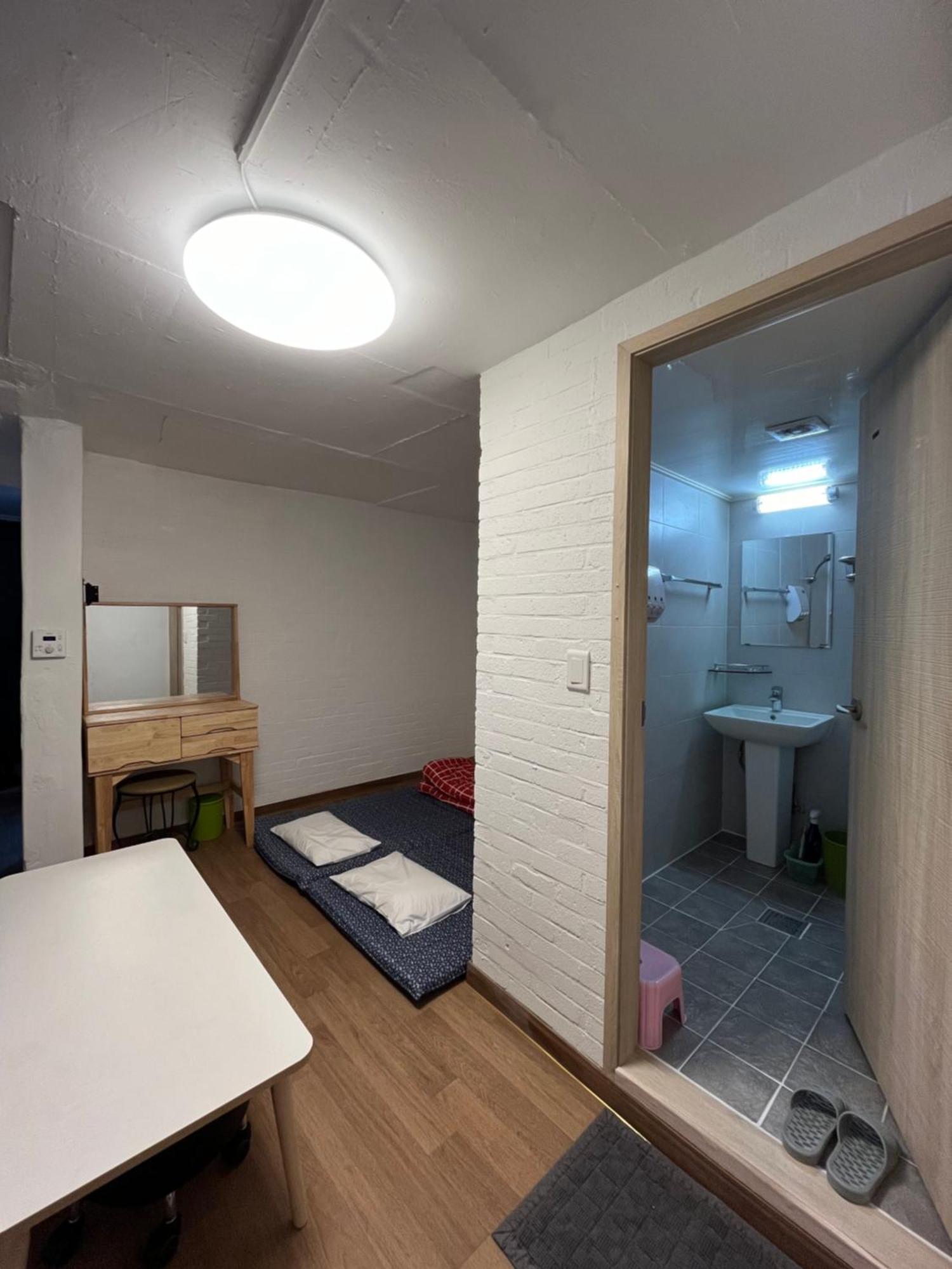 B My Guesthouse Seoul Eksteriør billede